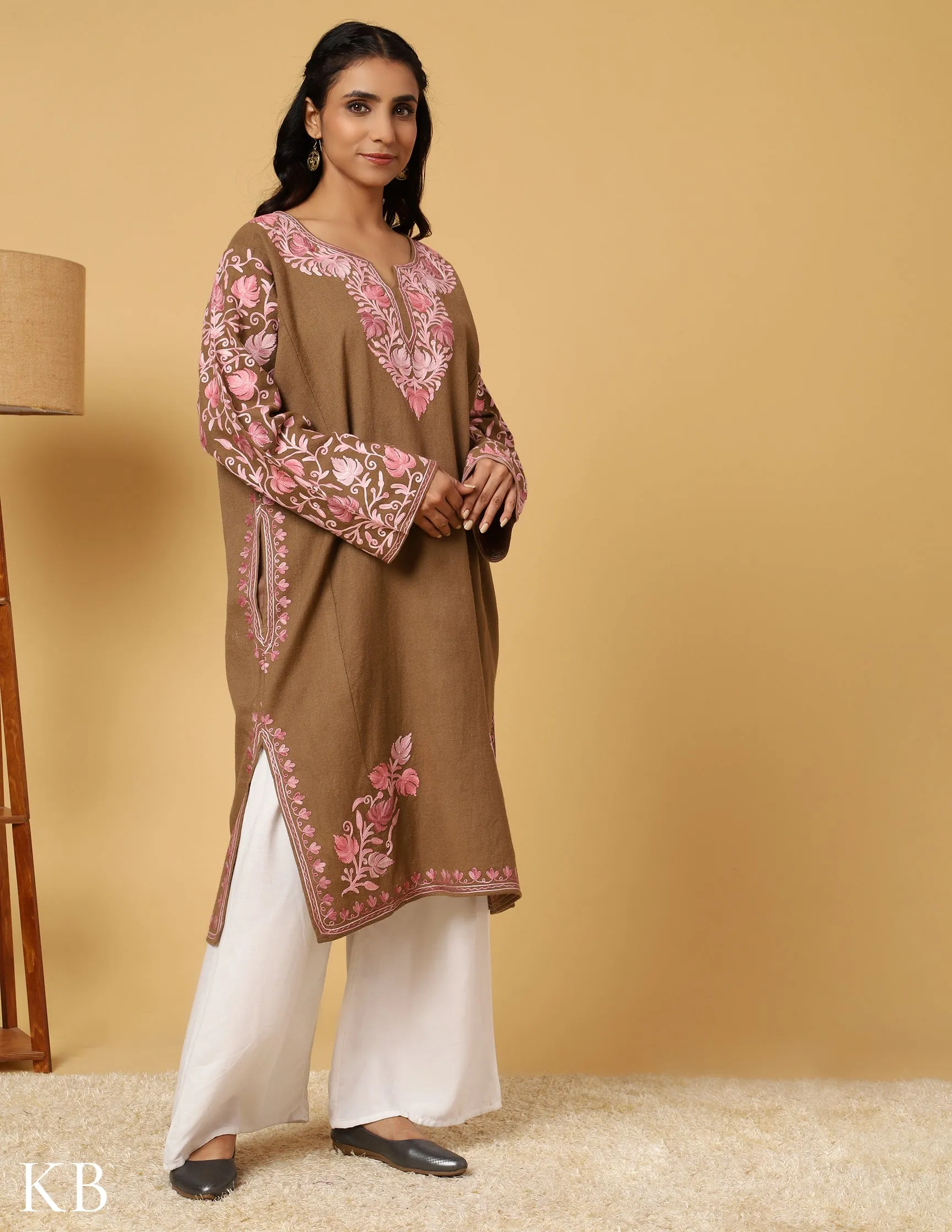 Beige Bliss Aari Embroidered Pure Wool Phiran