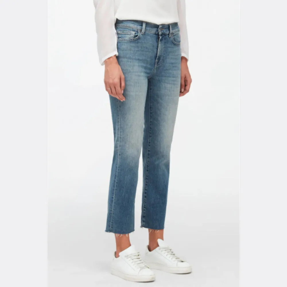 The Straight Crop Secret Light Blue Jeans